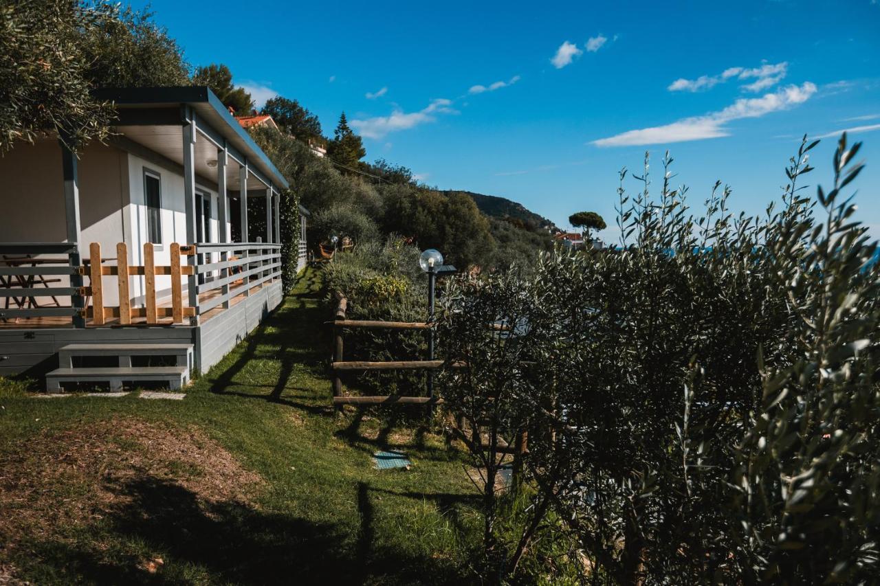 Agriturismo Rose Di Pietra Pietra Ligure Exteriér fotografie