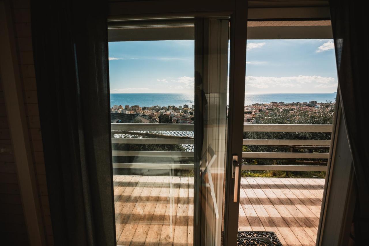 Agriturismo Rose Di Pietra Pietra Ligure Exteriér fotografie