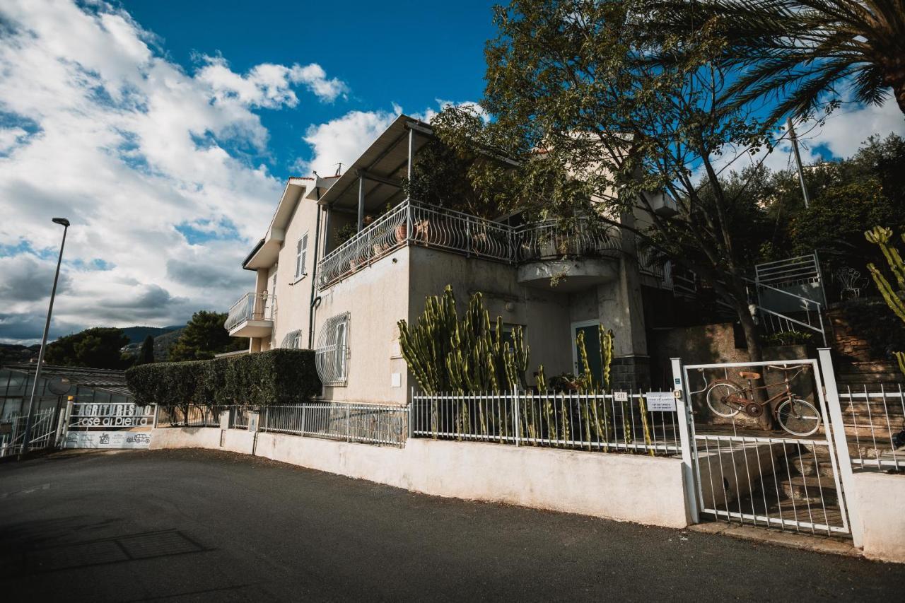 Agriturismo Rose Di Pietra Pietra Ligure Exteriér fotografie