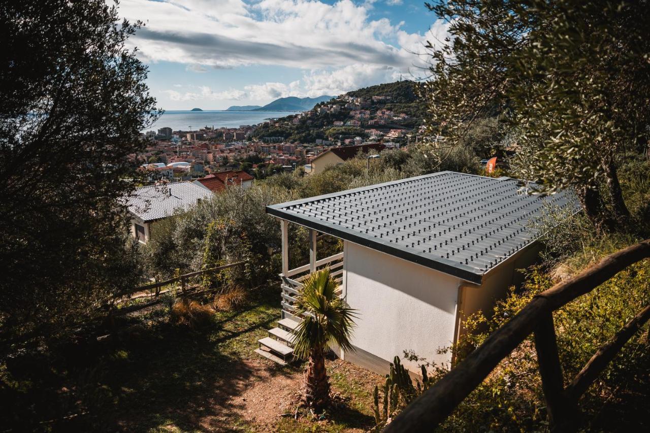Agriturismo Rose Di Pietra Pietra Ligure Exteriér fotografie